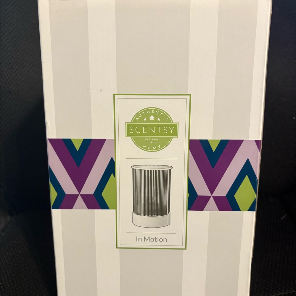 Retired Scentsy In Motion Wax Melt Warmer New In Box